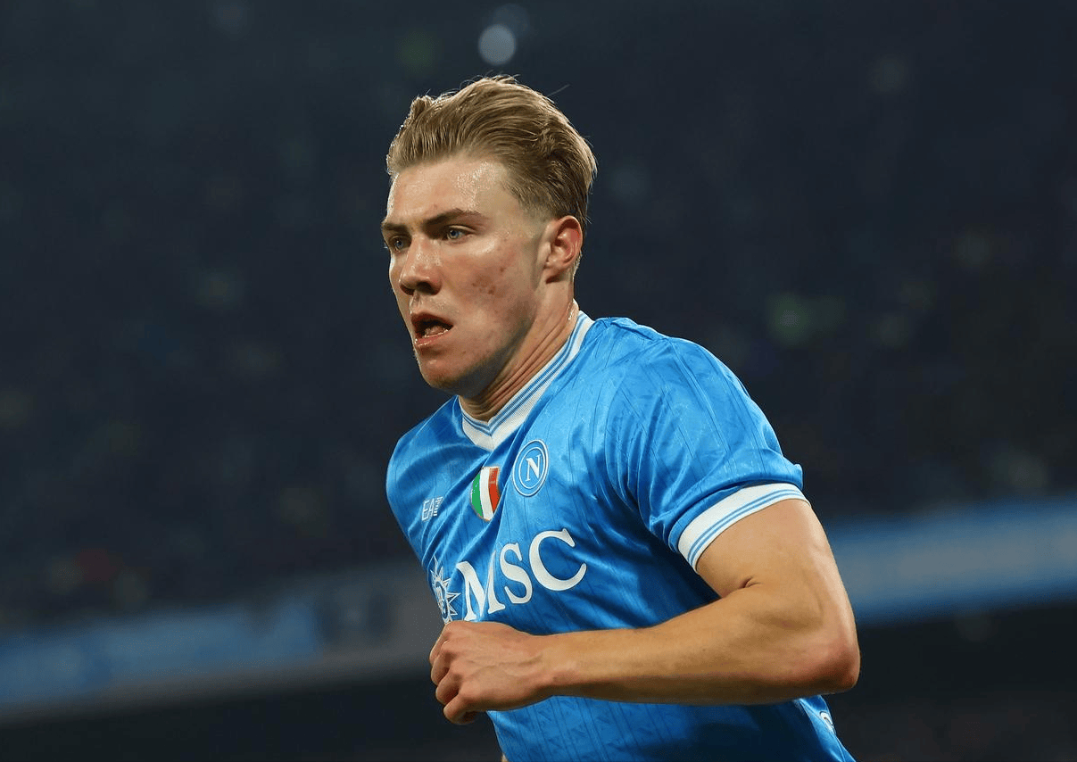 那不勒斯士气爆棚，WTT冠军赛次回合遇上尤文图斯，目标明确直指晋级的简单介绍